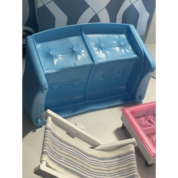 Barbie Furniture Lot - Picture 5 of 5